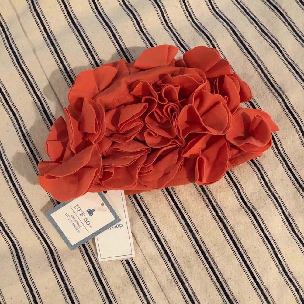 Floral/ruffle swim cap for infant